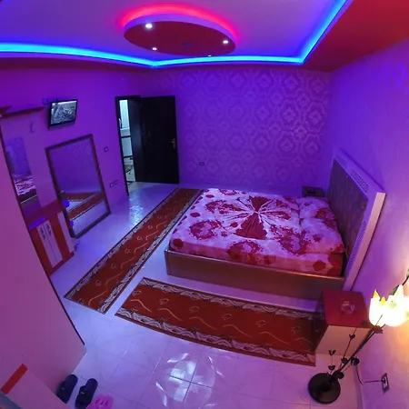 Buza Hotel 3*
