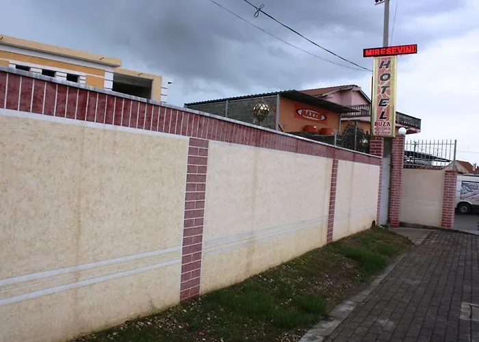 Buza Hotel